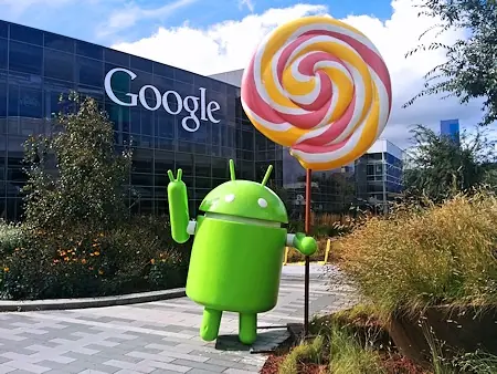 Bugdroid — the Googleplex lawn, Mountain View
