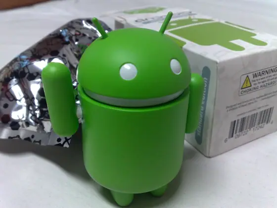 Bugdroid — Retail packaging, Android mini collectible