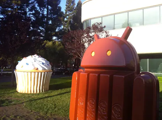 Bugdroid — The Googleplex lawn, Mountain View