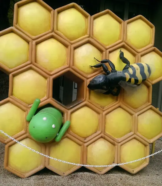 Bugdroid — The Googleplex lawn, Mountain View