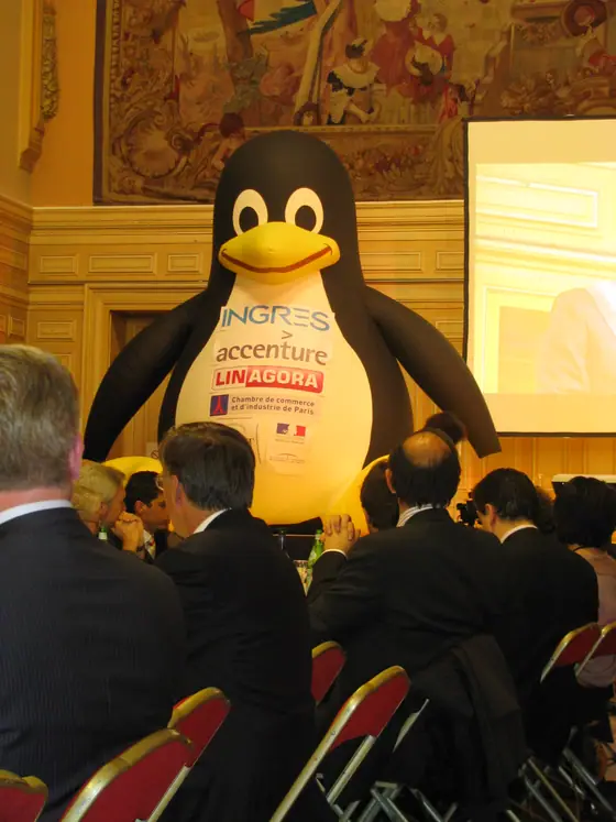 Tux — Paris Capitale du Libre 2008
