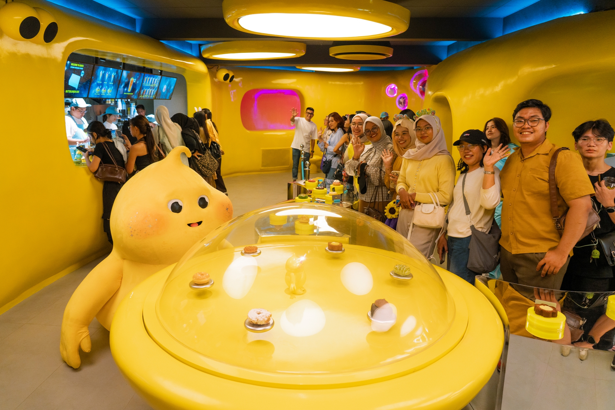 Butter Baby — Behind the dessert dome, Blok M